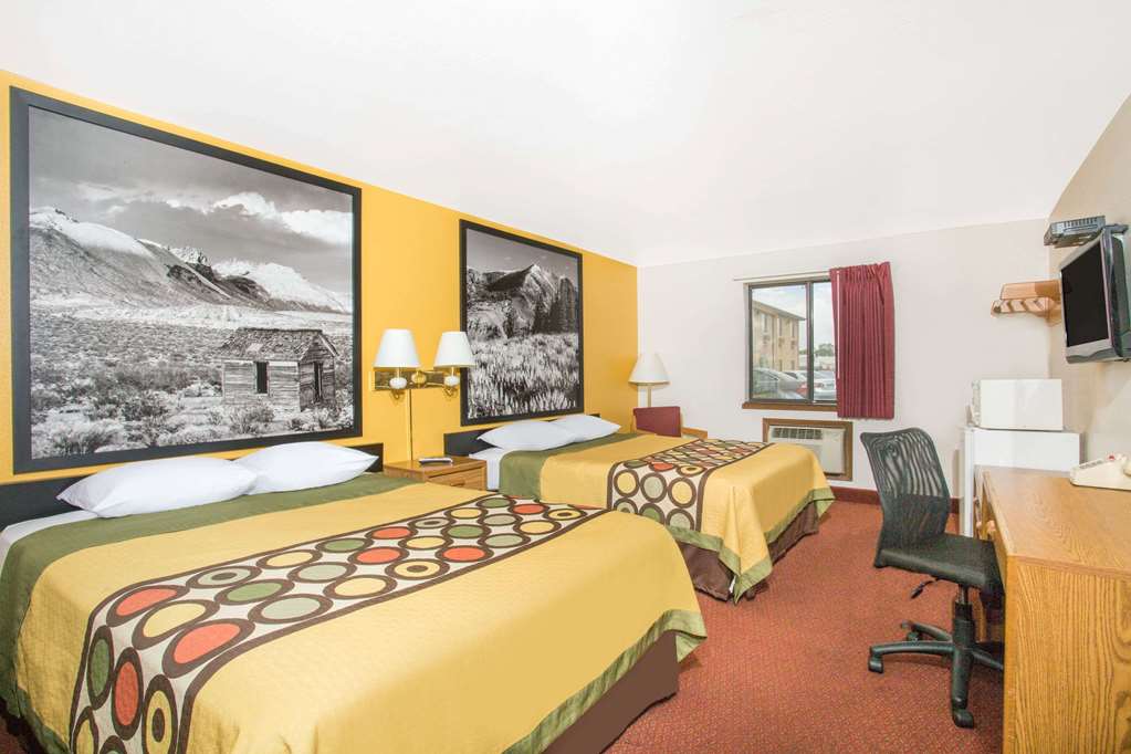 Super 8 Elko - thumb 5