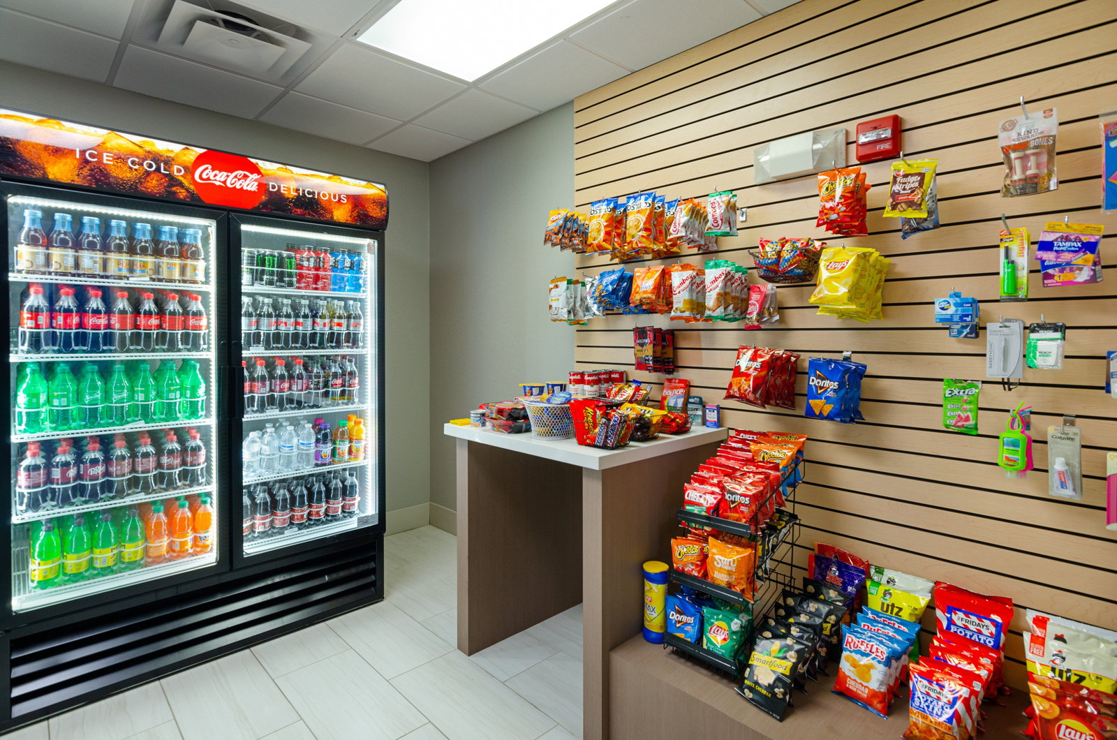 Holiday Inn Express Hotel & Suites - thumb 17