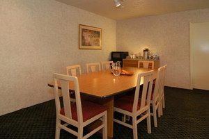 Vista Palms Apartments - thumb 4