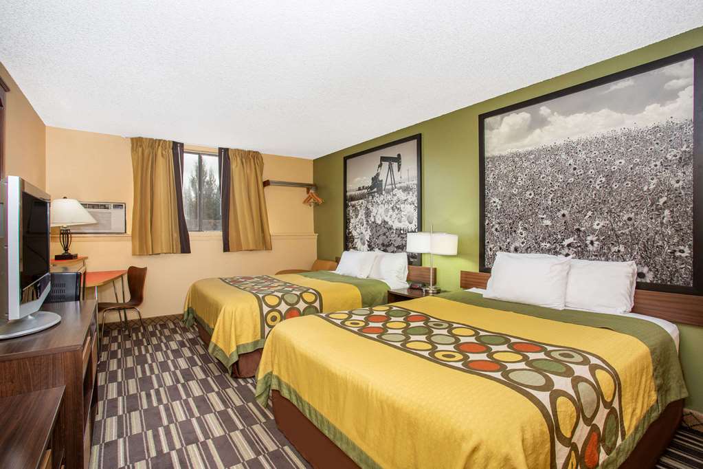 Super 8 Craig - thumb 5