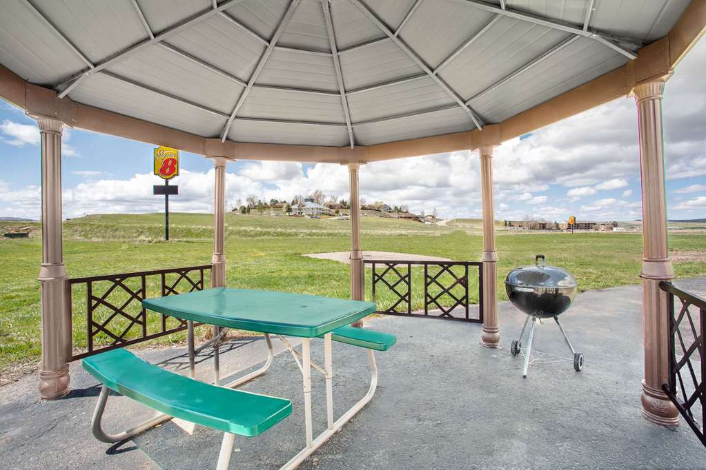 Super 8 Craig - thumb 13