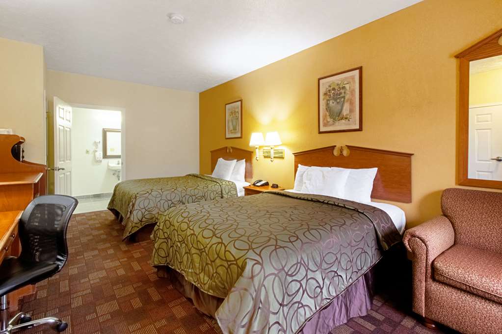 Rodeway Inn & Suites Dickson - thumb 7