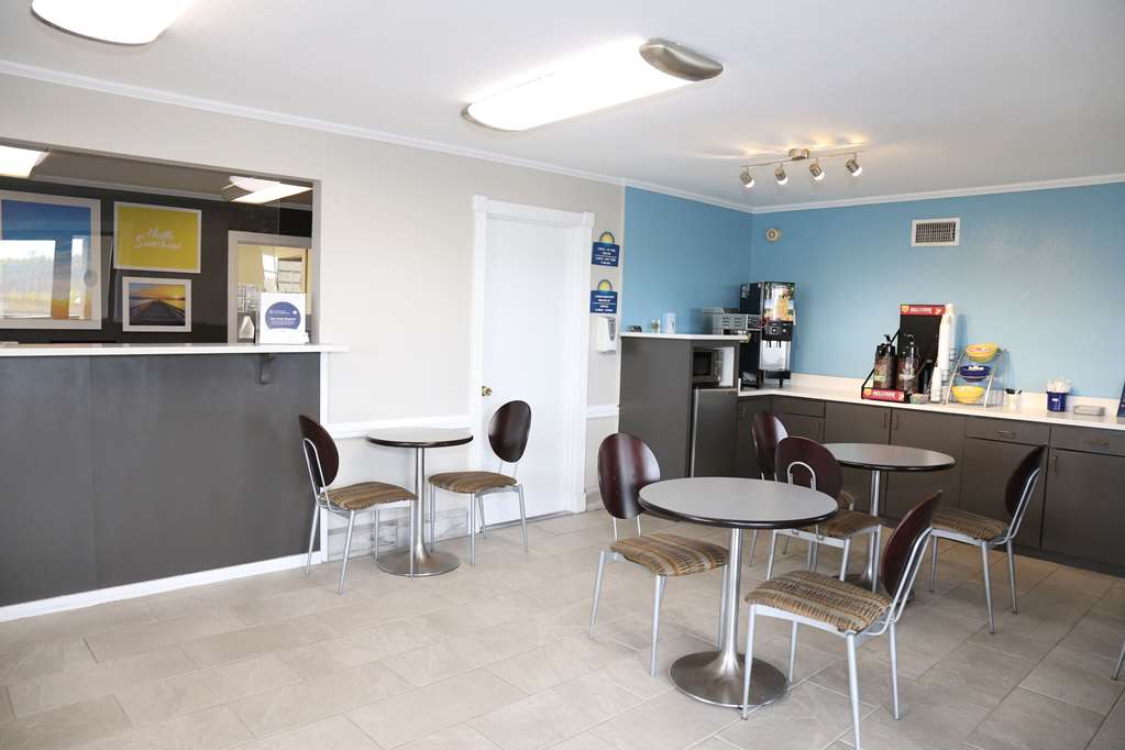 Days Inn Monroe - thumb 5