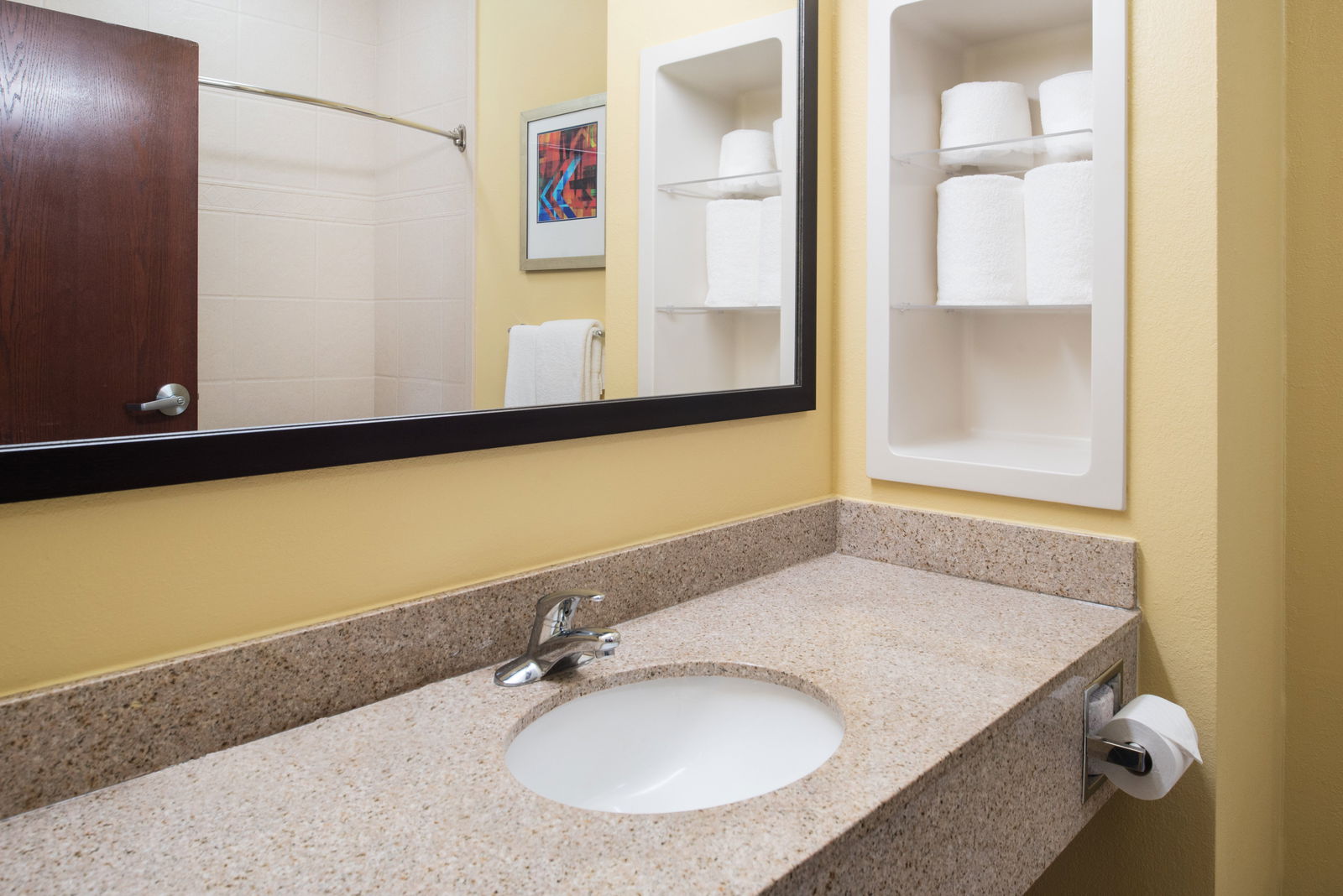 Holiday Inn Express & Suites - thumb 5