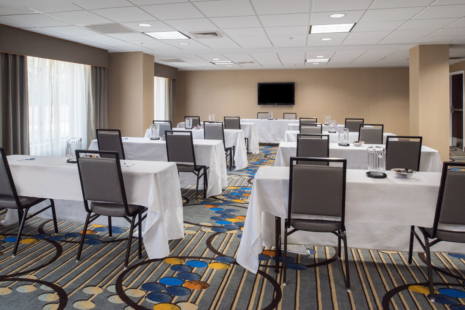 Holiday Inn Express & Suites - thumb 10