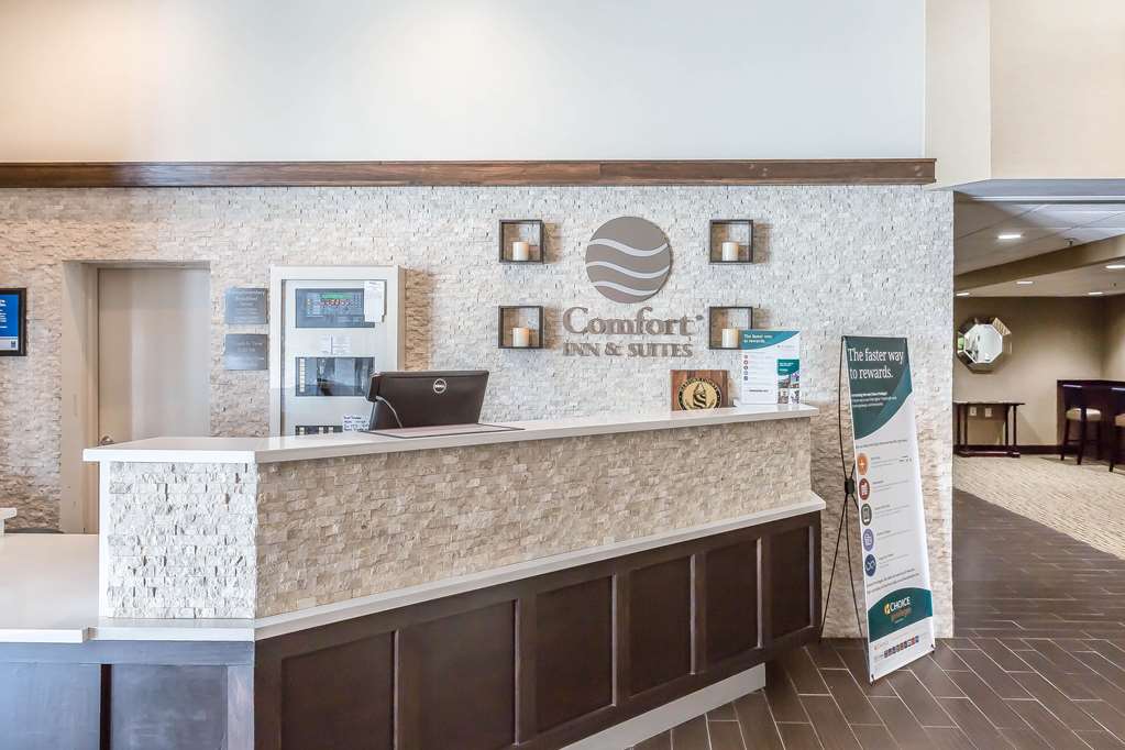 Comfort Inn & Suites, Aberdeen - thumb 0