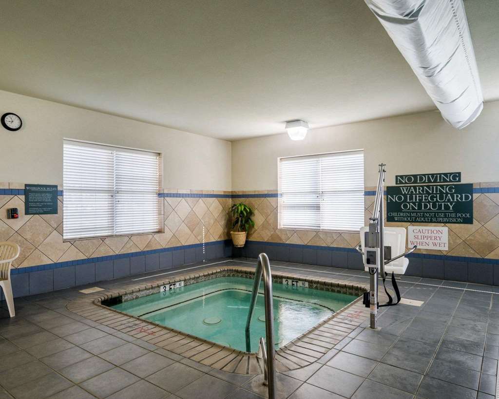 Comfort Inn & Suites - thumb 8