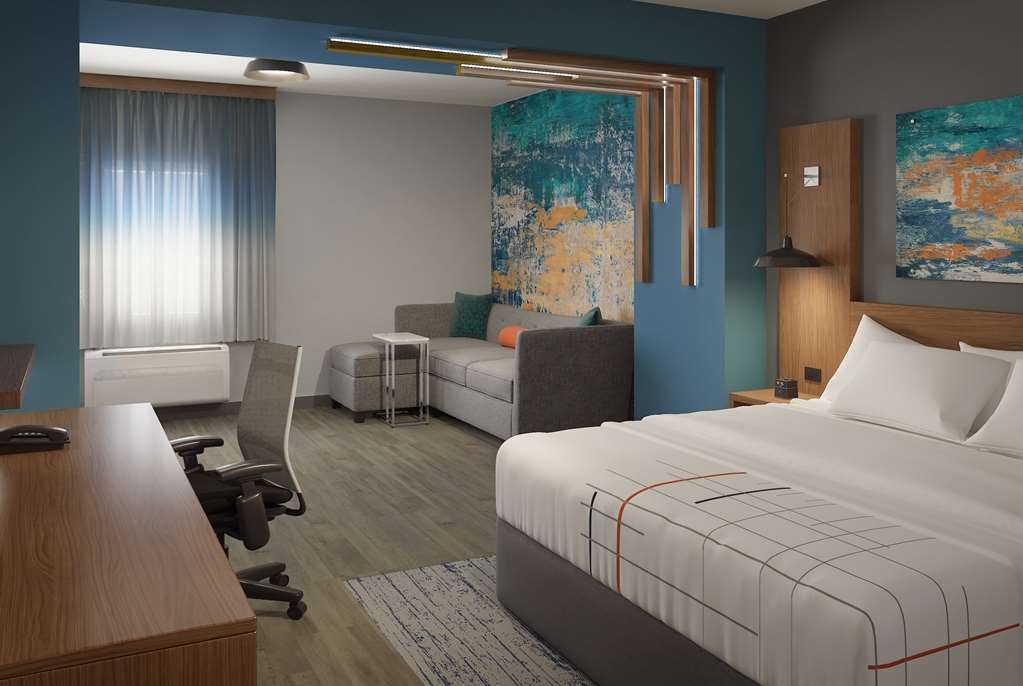 La Quinta Inn & Suites By Wyndham - thumb 1