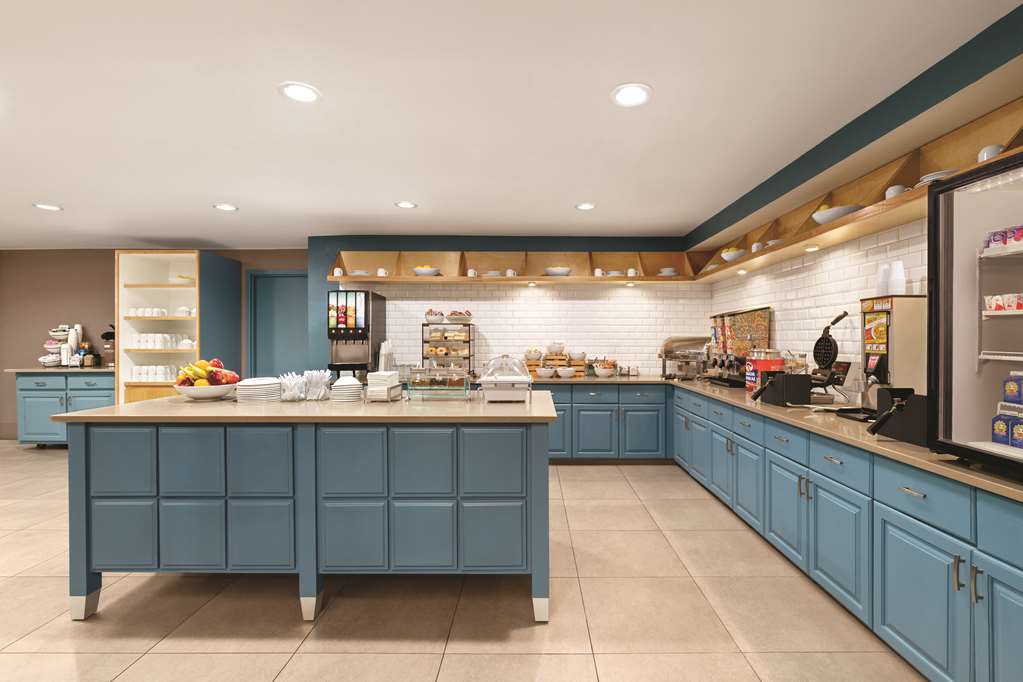 Country Inn & Suites Griffin - thumb 11