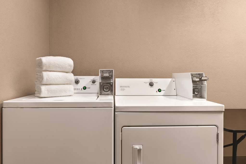 Country Inn & Suites Griffin - thumb 17