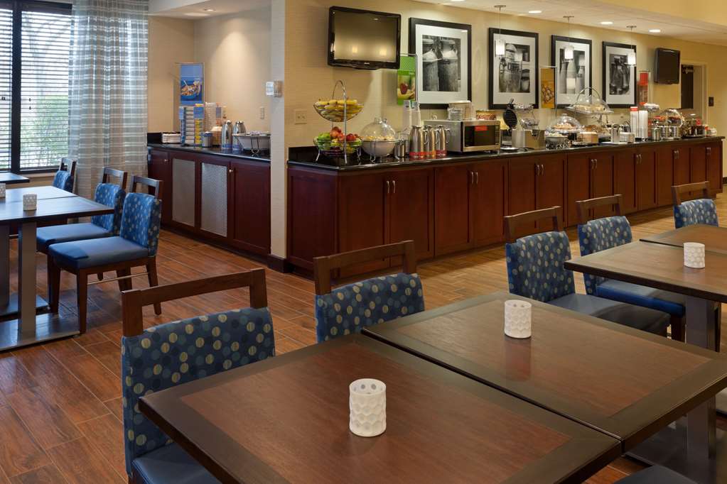 Hampton Inn New Bedford - thumb 13