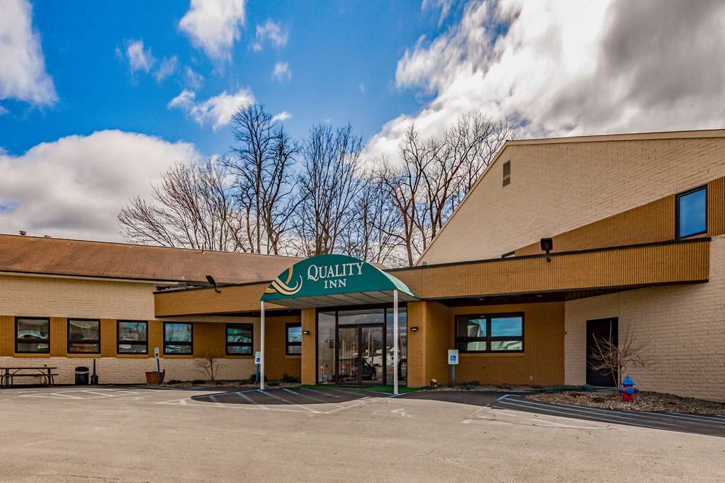 Quality Inn - thumb 0