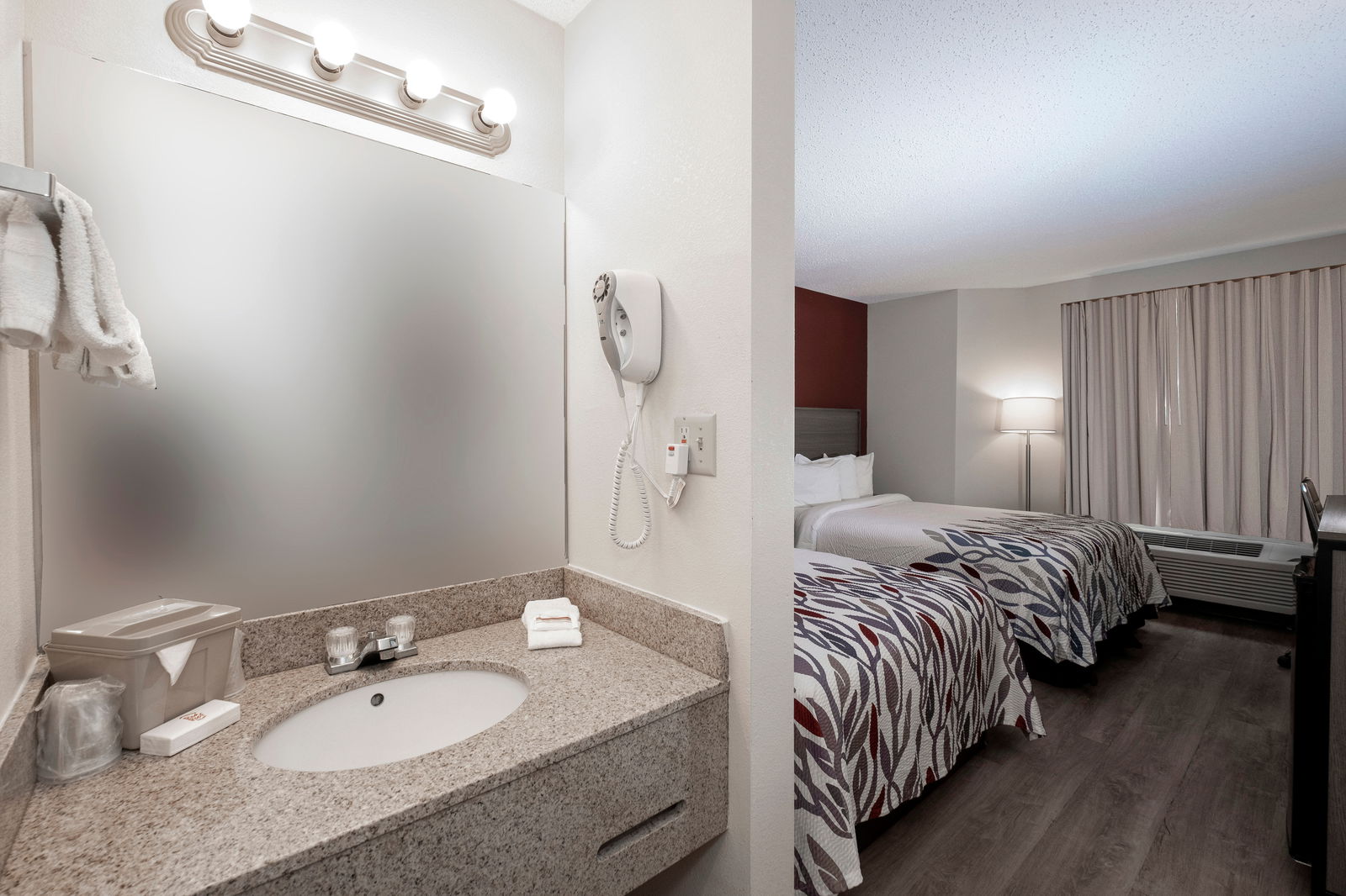 Red Roof Inn Clifton Park - thumb 9