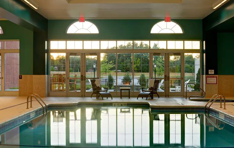 Saratoga Casino & Raceway Hotel - thumb 9