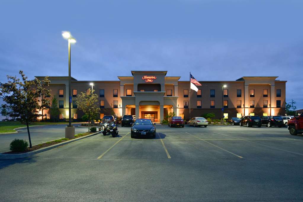 Hampton Inn Utica - thumb 2
