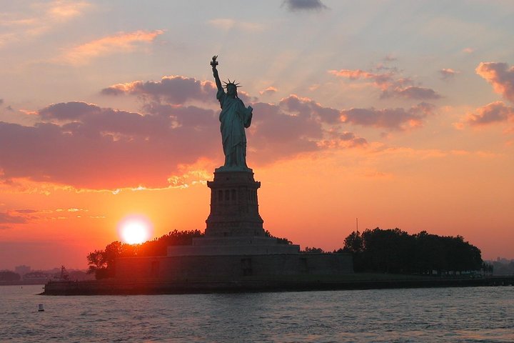 New York City Harbor Lights Cruise - thumb 4