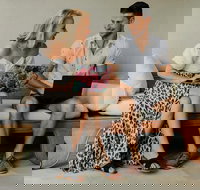 Private Photo Session with a Local Photographer in Hartford - Tourism House