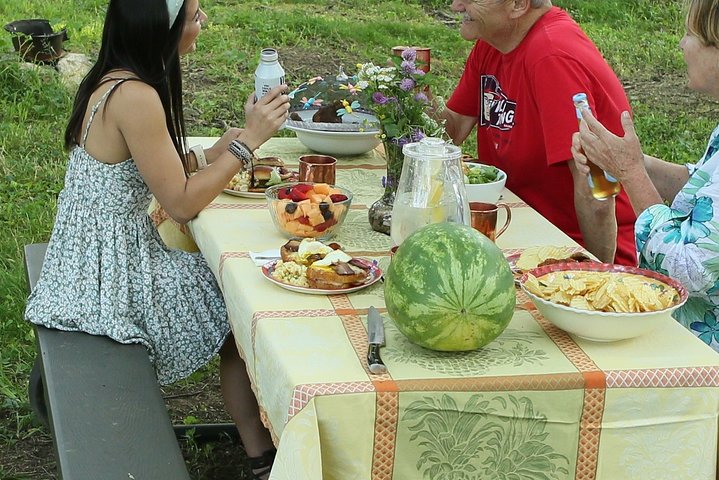 Private Picnic With Goats In Lexington - thumb 4