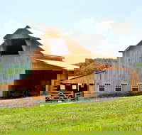 Amish Community Visitswimming Hiking  lite lunch Winetasting - Tourism House