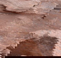 Anasazi Tour in Mystery Valley with Najavo Guide - Tourism House