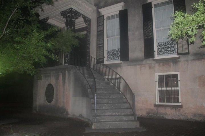 Savannah PSYCHIC GUIDED 13 Ghosts Haunted Tour - thumb 1