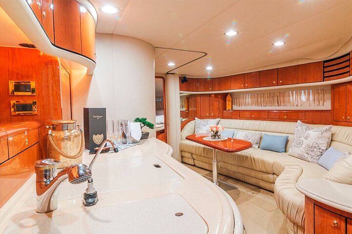 45' Yacht Tour & Party, With Captain, Enjoy Miami Beach In A Unique Way - thumb 2
