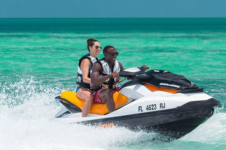 45' Yacht Tour & Party, With Captain, Enjoy Miami Beach In A Unique Way - thumb 4