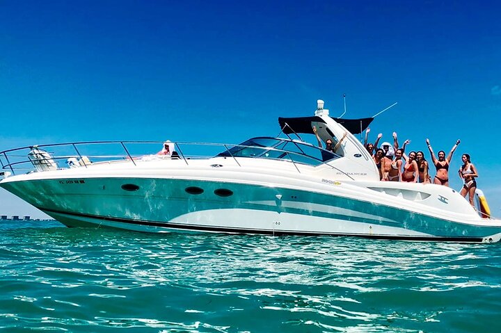 45' Yacht Tour & Party, With Captain, Enjoy Miami Beach In A Unique Way - thumb 5